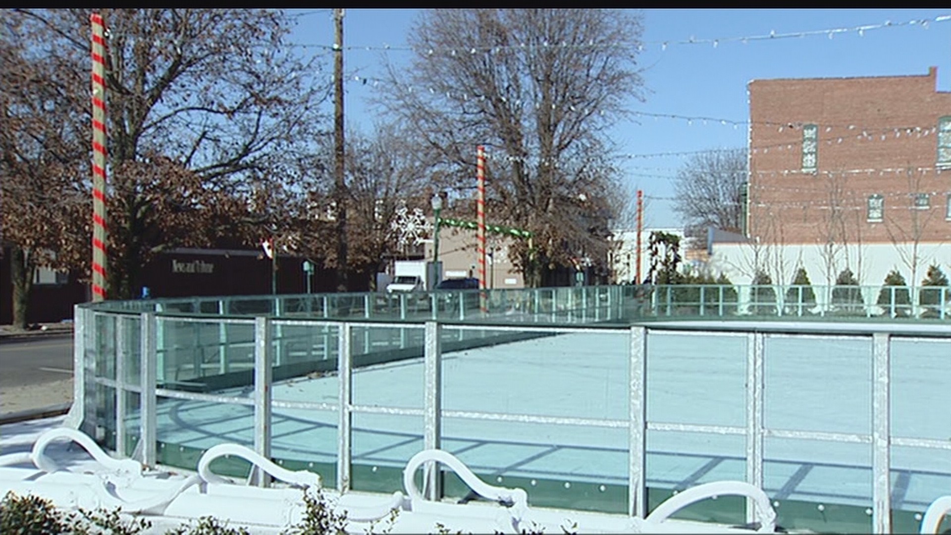 Ice rink opens ahead of Light Up Jeffersonville
