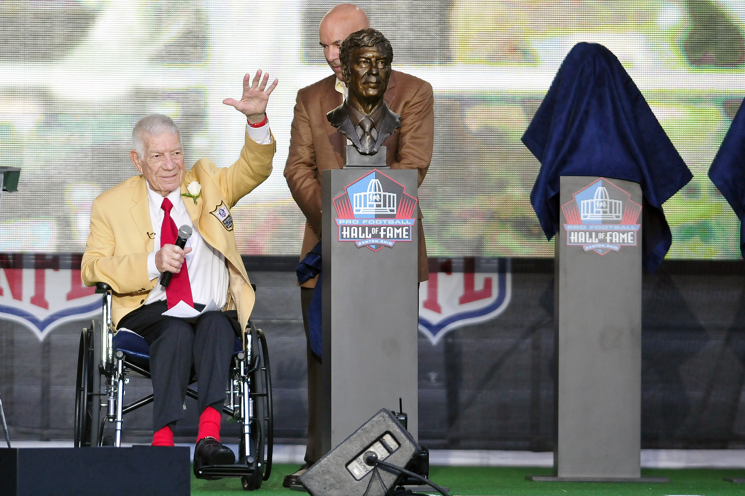 Pro Football Hall of Fame Wheelchair Accessible Tour - Wheelchair