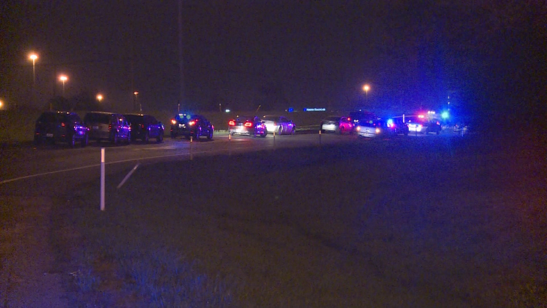 Officer-involved Shooting Shuts Down Gene Snyder Brownsboro Road Off 