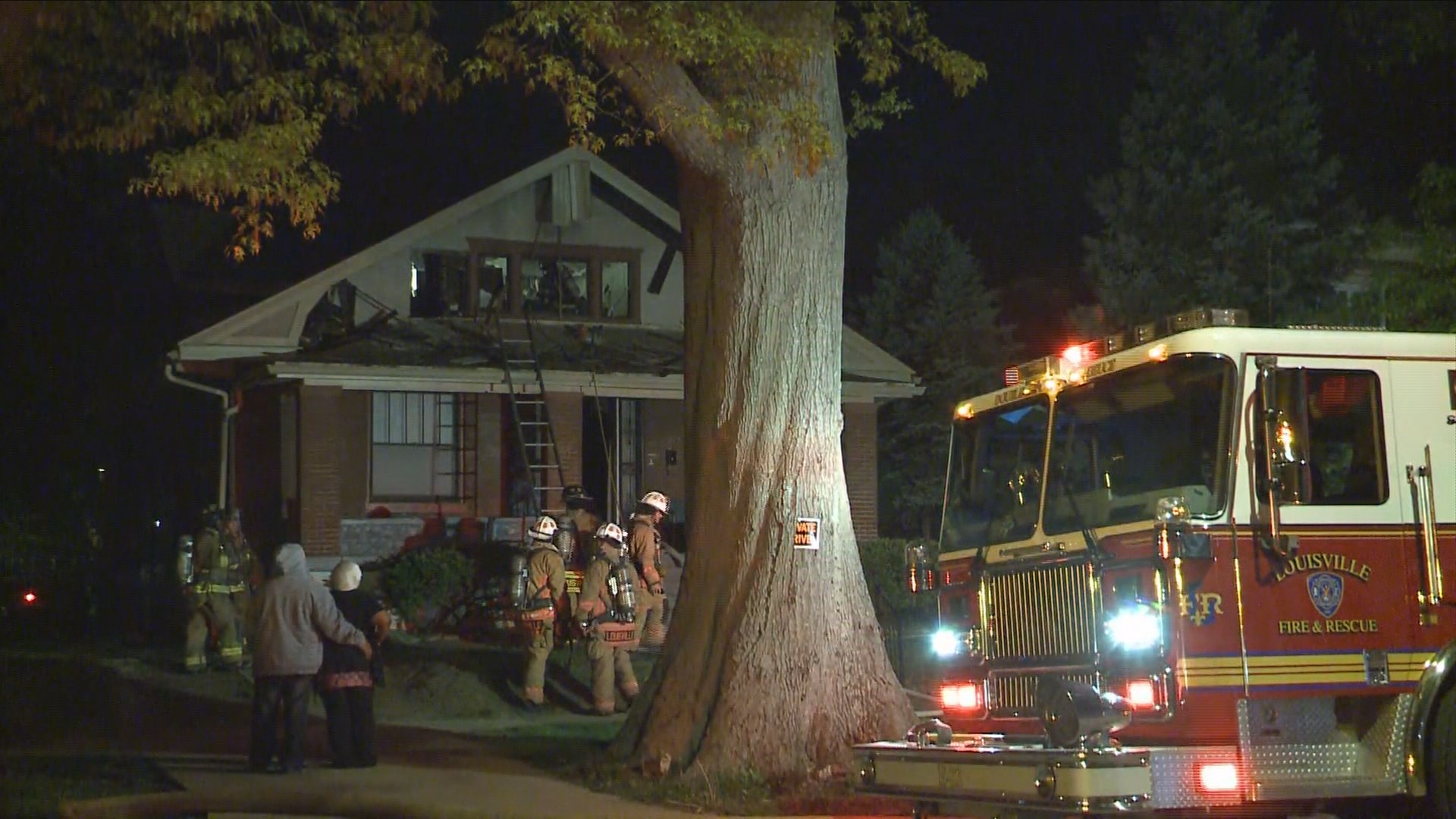 Crews fight house fire in Shawnee neighborhood