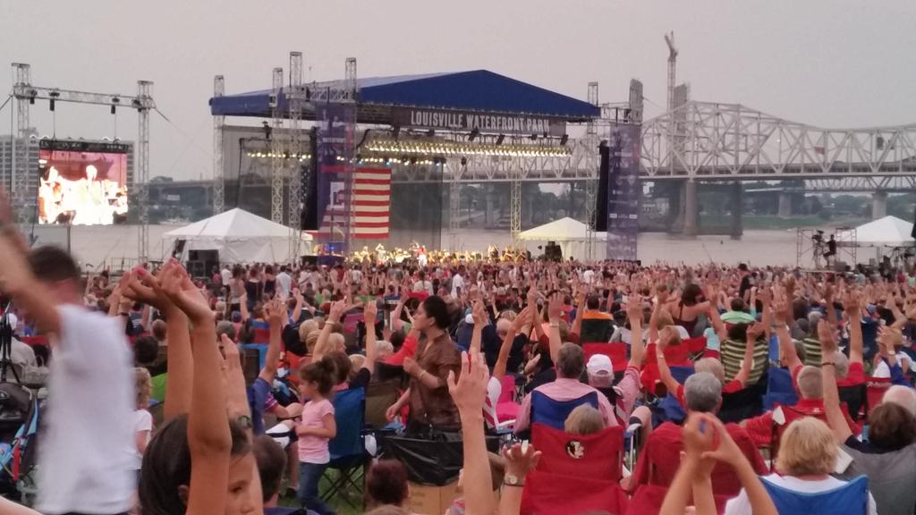 fourth of july louisville fireworks