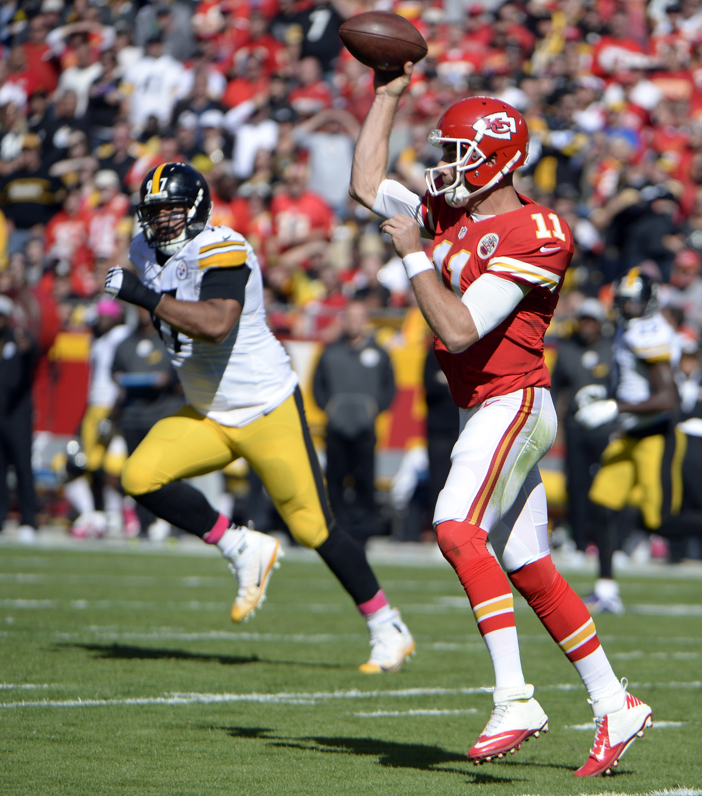 Chiefs turn back Steelers 23-13 to snap 5-game losing streak