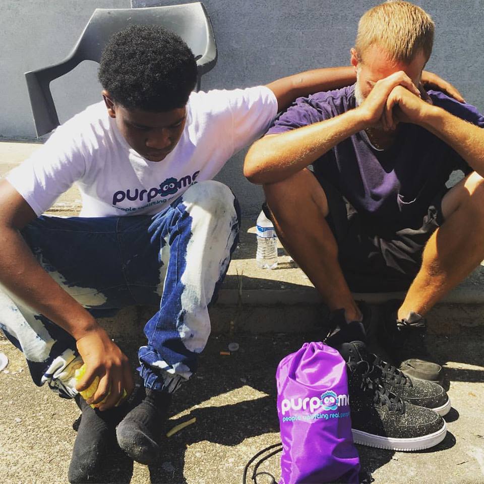 Teen goes viral after giving his shoes to homeless man whas11