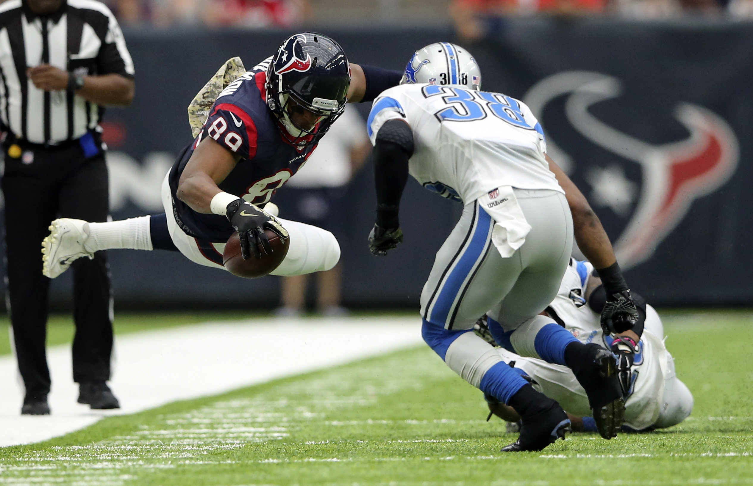 Texans remain perfect at home with 20-13 win over Lions