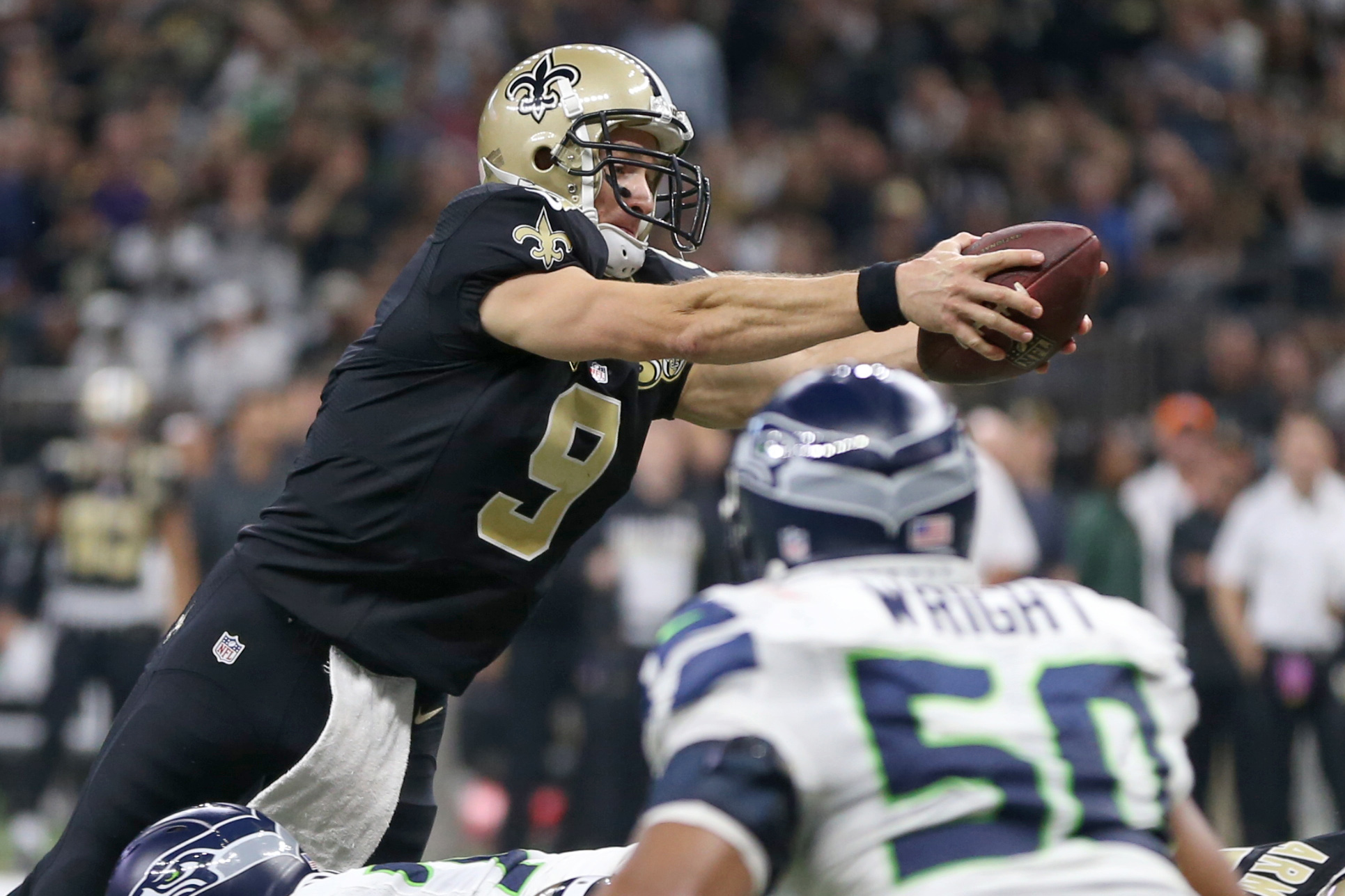 Brees, Saints outlast Seahawks 25-20