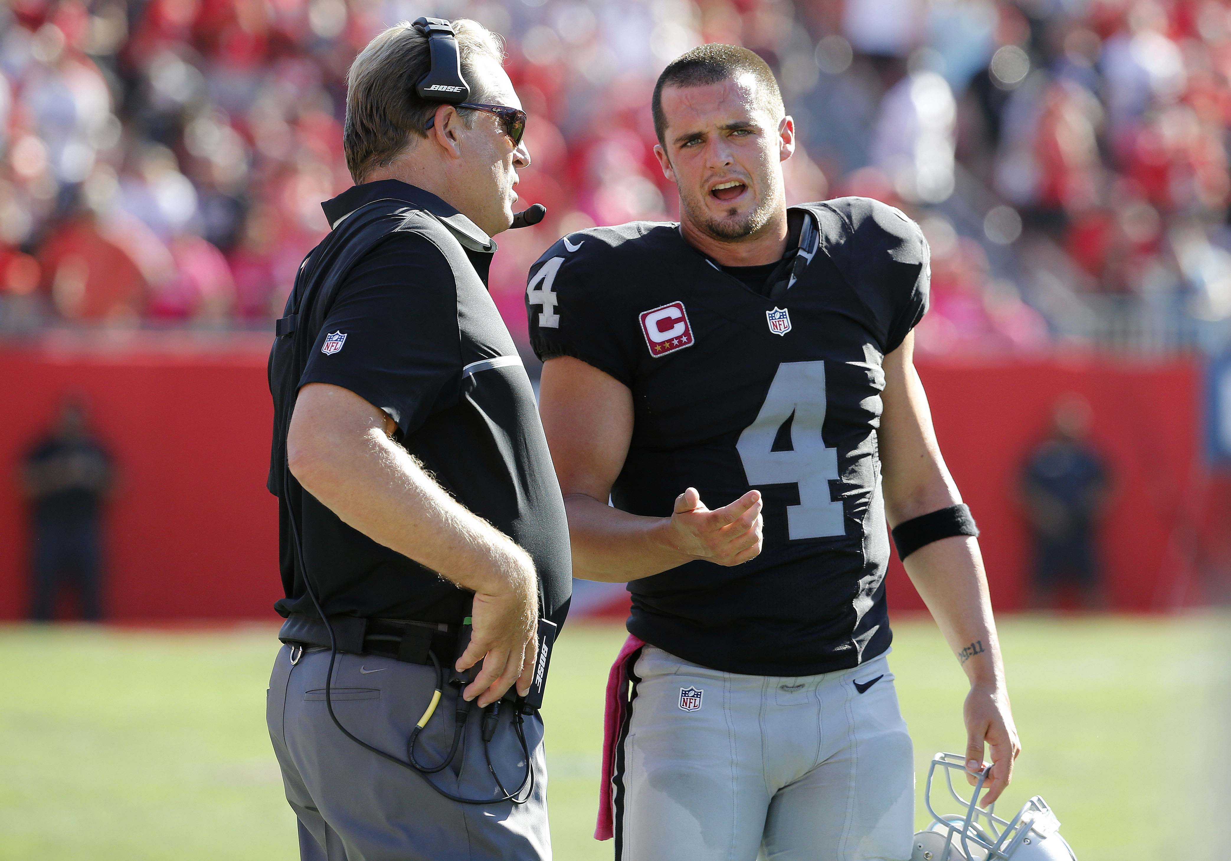 Carr throws for 4 TDs, Raiders outlast Bucs 30-24 in OT