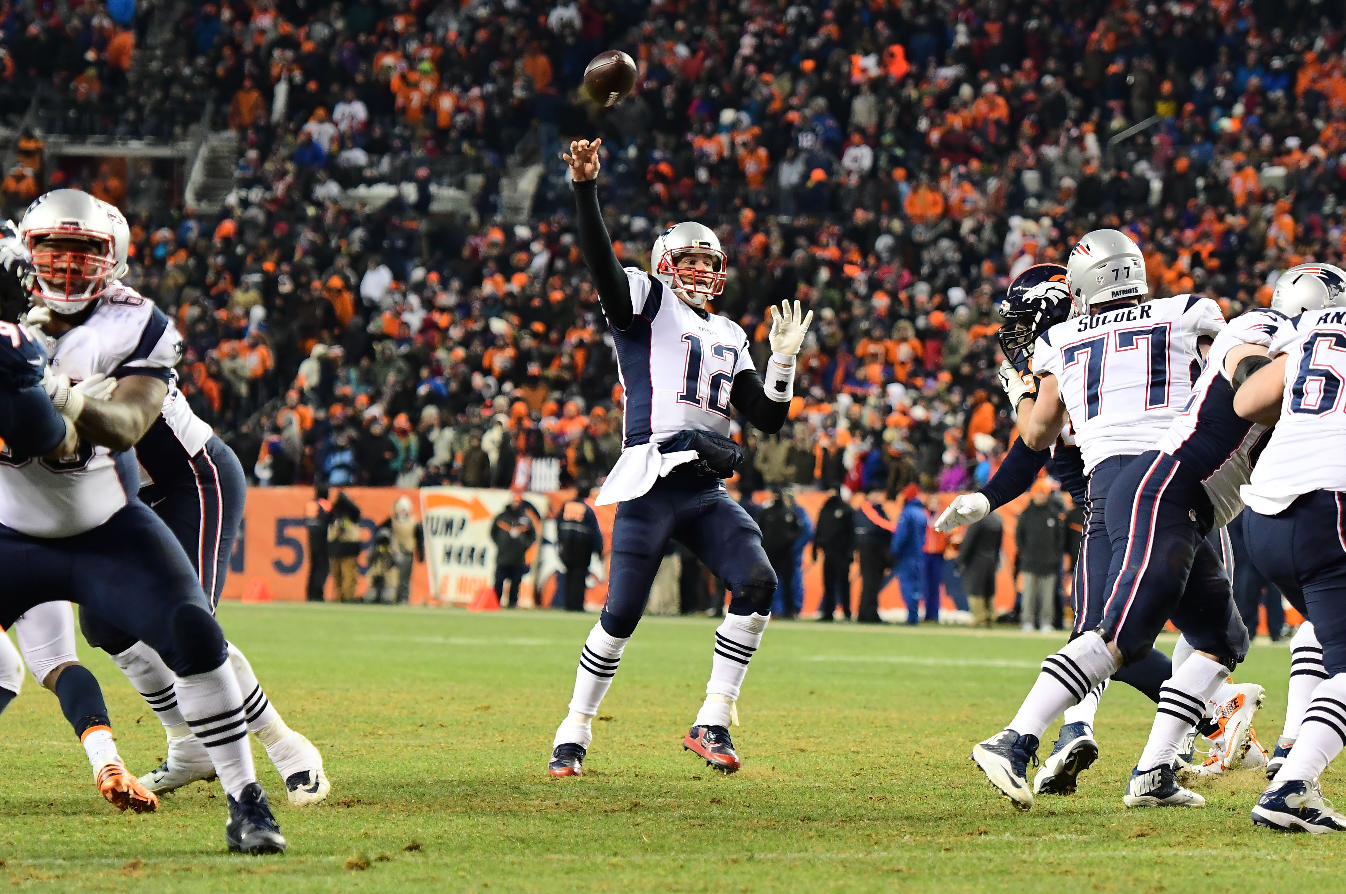 Brady leads Patriots to 16-3 win over Broncos