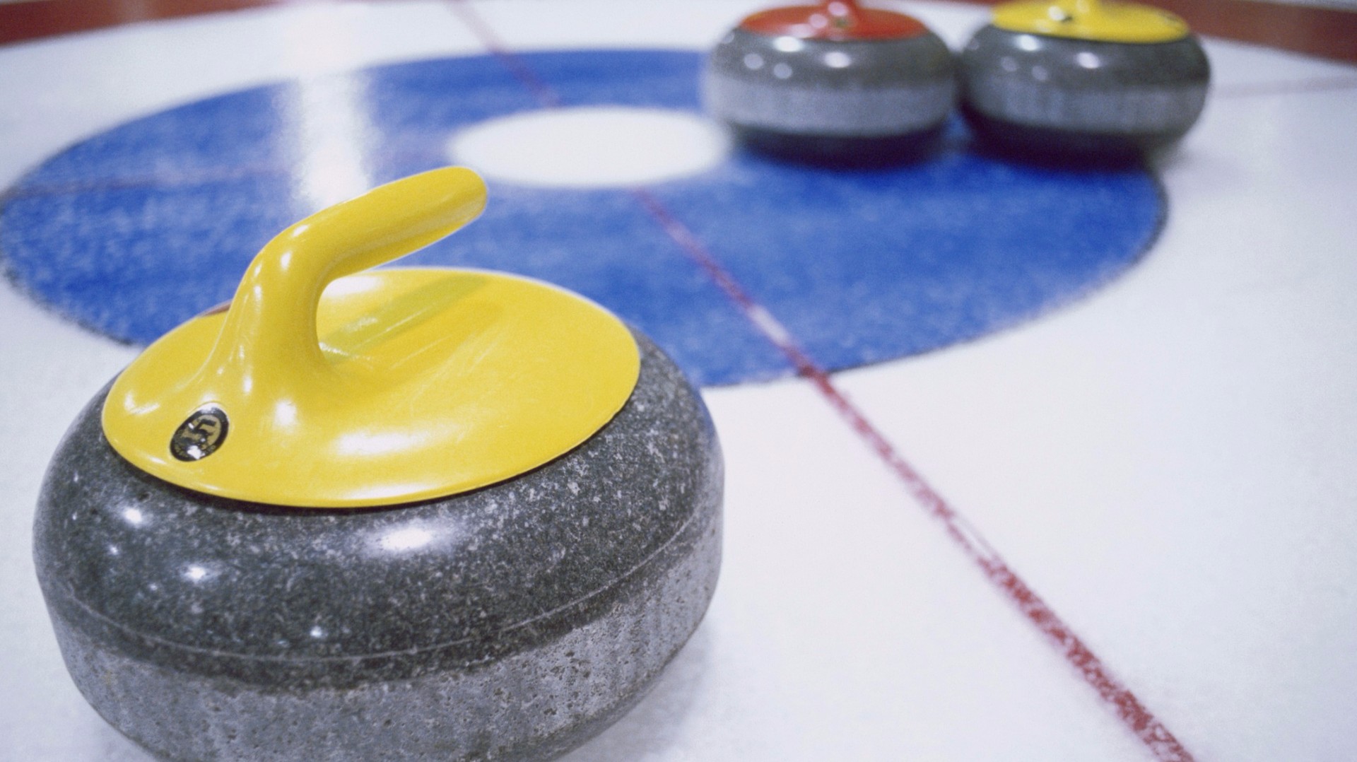 Desert to ice: Qatar takes on curling at Asian Winter Games - WHAS11.com