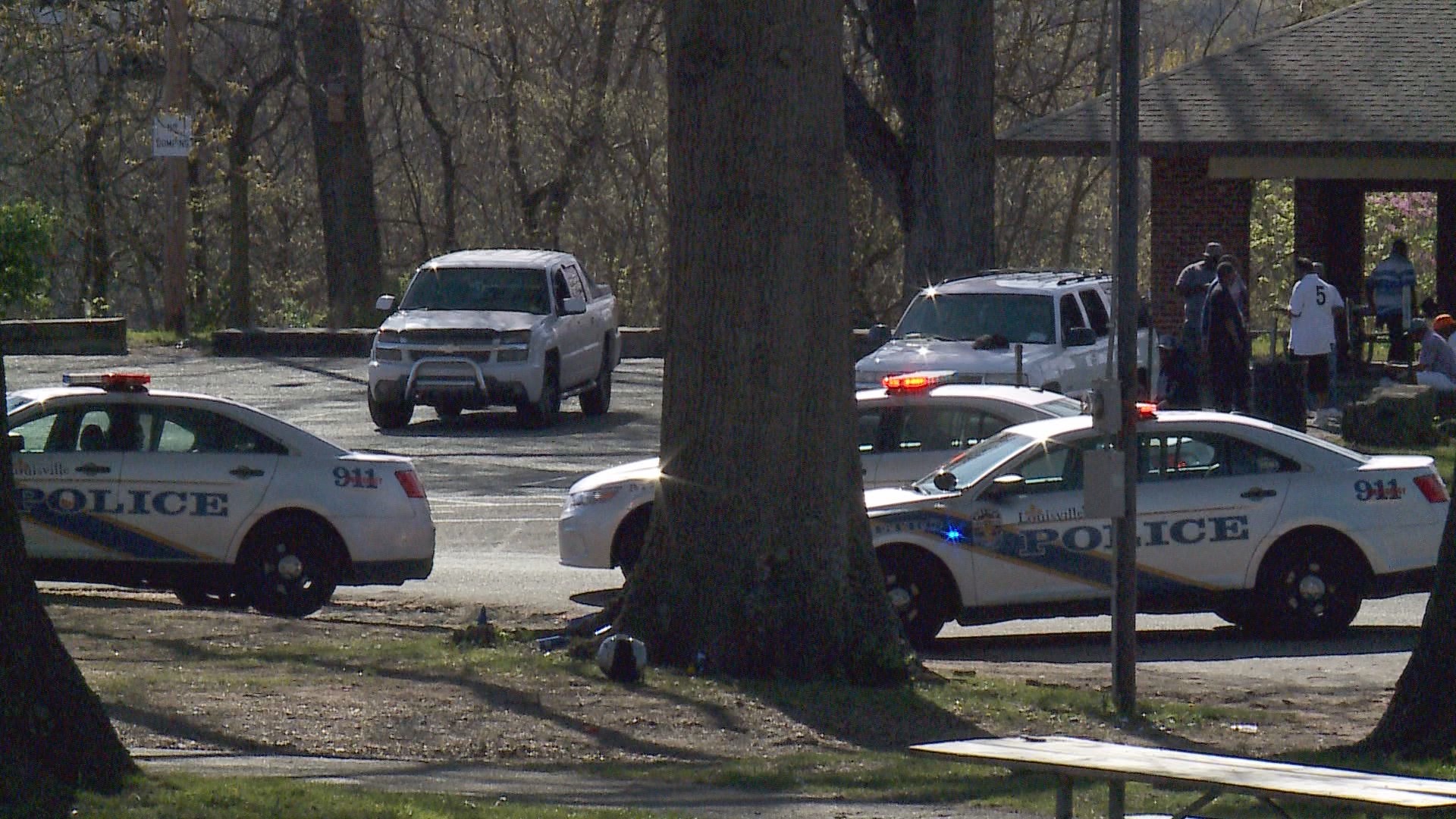 1 shot at Chickasaw Park; LMPD investiating