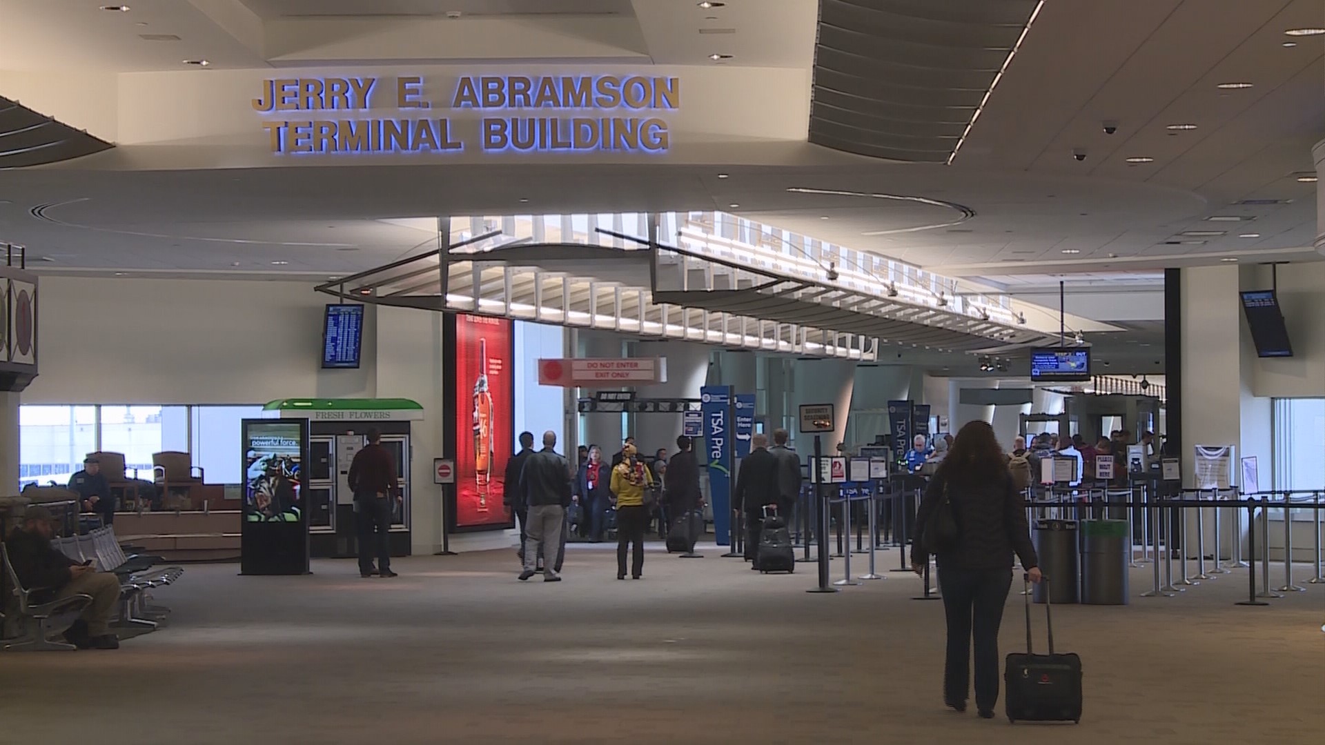 Groups push for more nonstop flights at Louisville Int&#39;l Airport | 0