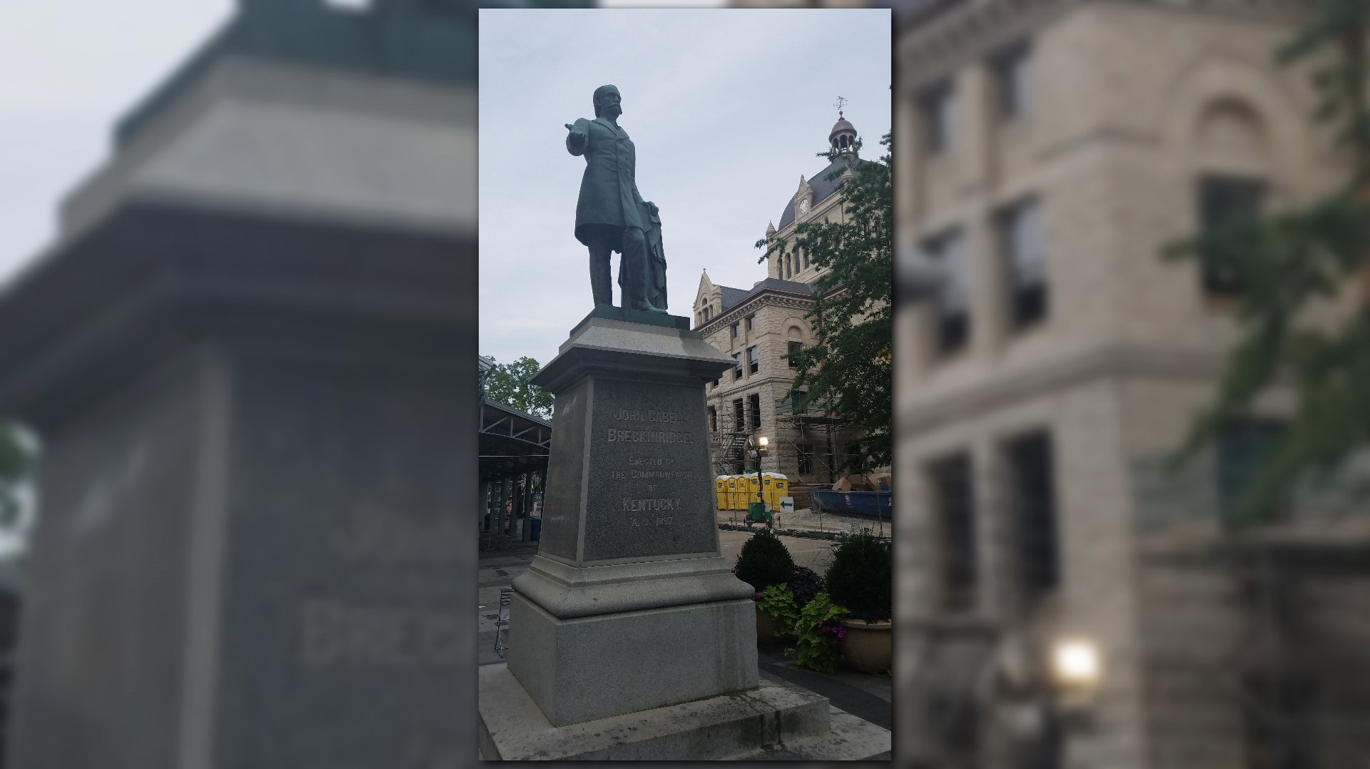 Lexington Council approves removal of Confederate statues