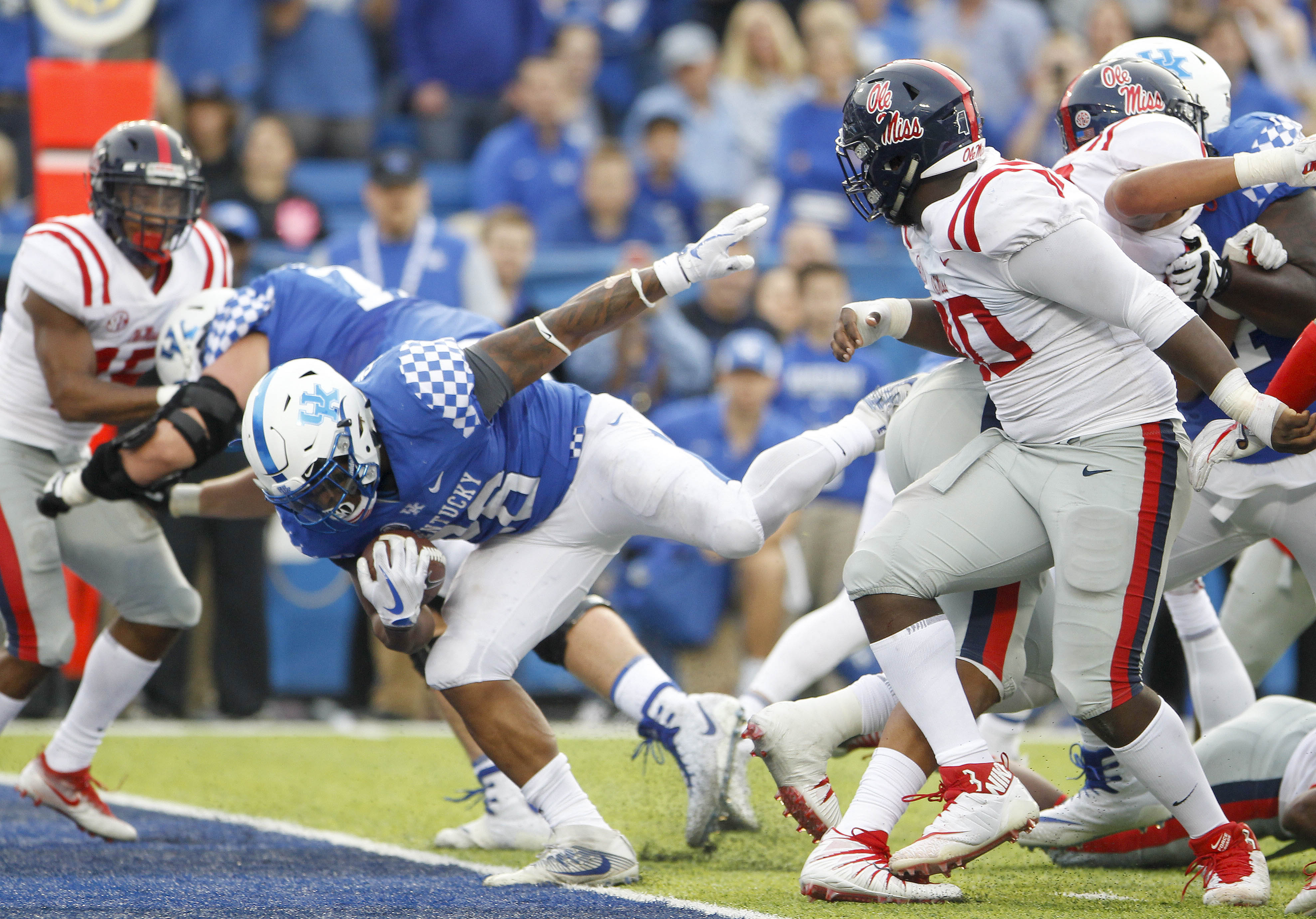 Ole Miss thwarts Kentucky's rally