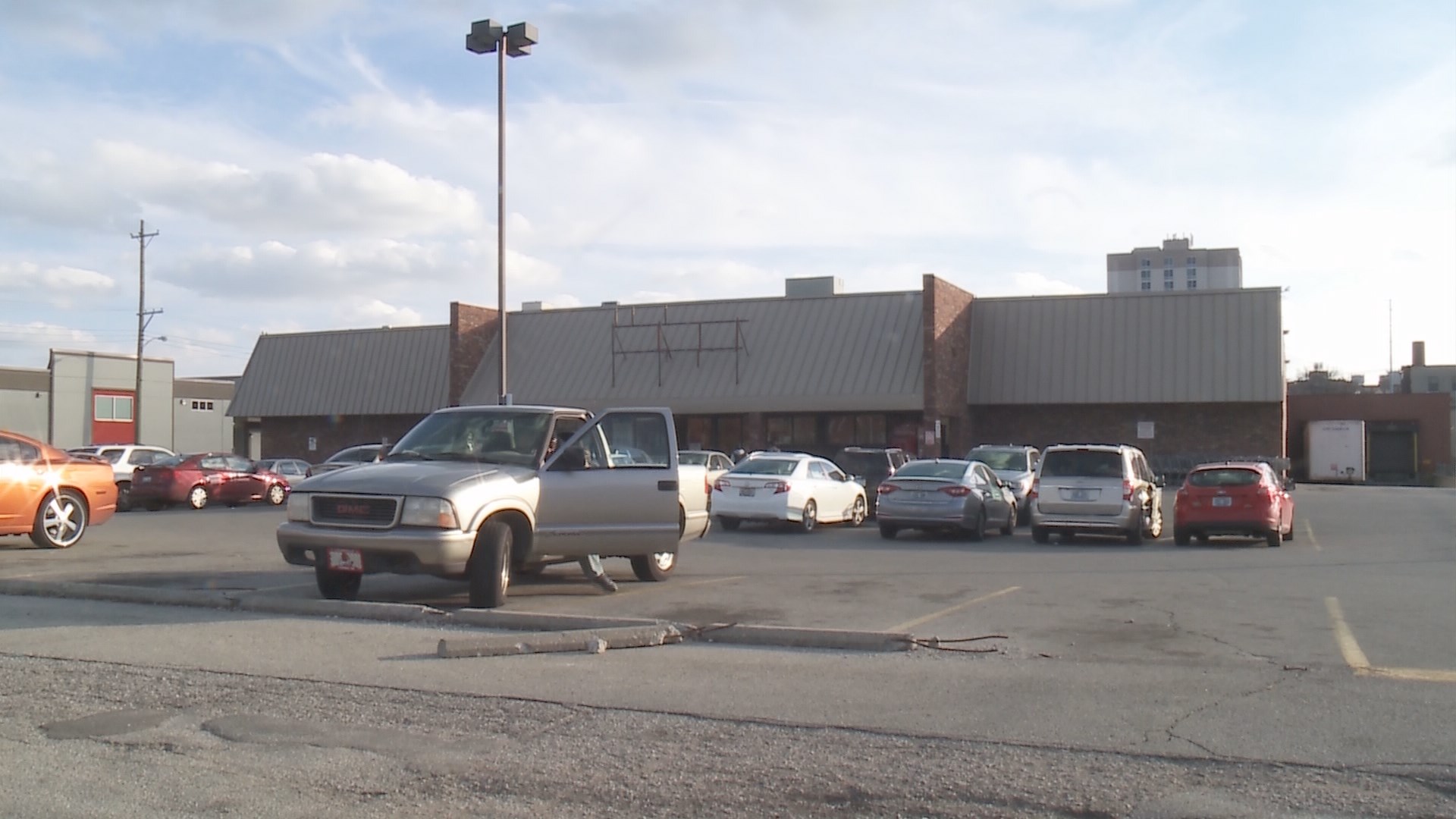 whas11.com | Kroger closes Old Louisville location