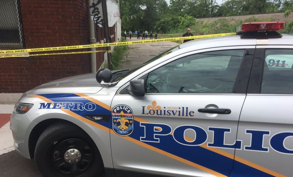 whas11.com | Police in Louisville investigating homicide at 31st, River ...